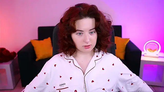 Snapshot of AnnTerry_ chatting on 02.14.25 AnnTerry online show from 02.14.25