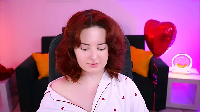 Snapshot of AnnTerry_ chatting on 02.14.25 AnnTerry online show from 02.14.25