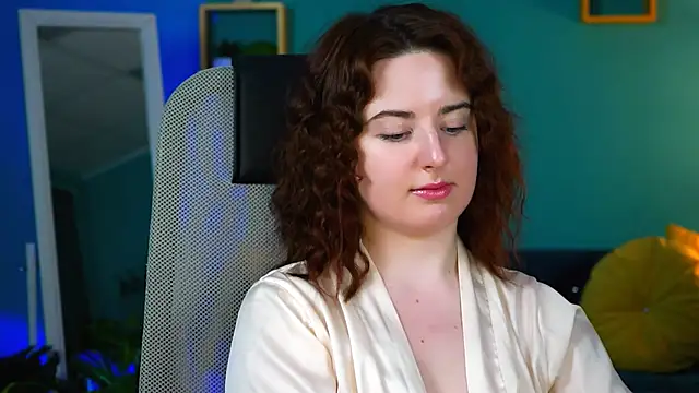 Snapshot of AnnTerry_ chatting on 02.28.25 AnnTerry online show from 02.28.25