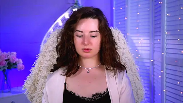 Snapshot of AnnTerry_ chatting on 10.14.25 AnnTerry online show from 10.14.25