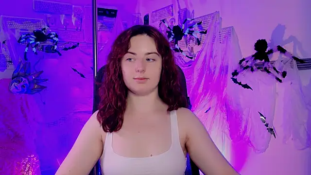 Snapshot of AnnTerry_ chatting on 11.02.25 AnnTerry online show from 11.02.25