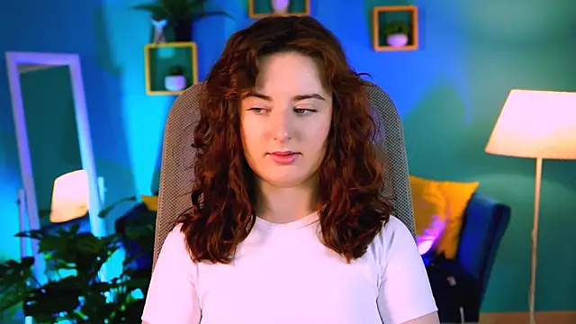 Snapshot of AnnTerry_ chatting on 11.16.25 AnnTerry online show from 11.16.25