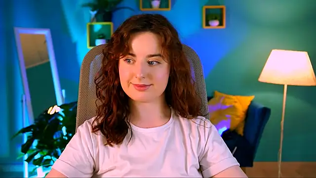 Snapshot of AnnTerry_ chatting on 11.21.25 AnnTerry online show from 11.21.25