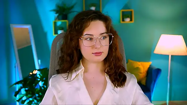 Snapshot of AnnTerry_ chatting on 11.22.25 AnnTerry online show from 11.22.25