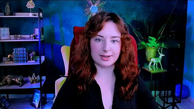 Snapshot of AnnTerry_ chatting on 11.30.25 AnnTerry online show from 11.30.25