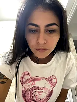 emilie xx  online show from 10.05.25