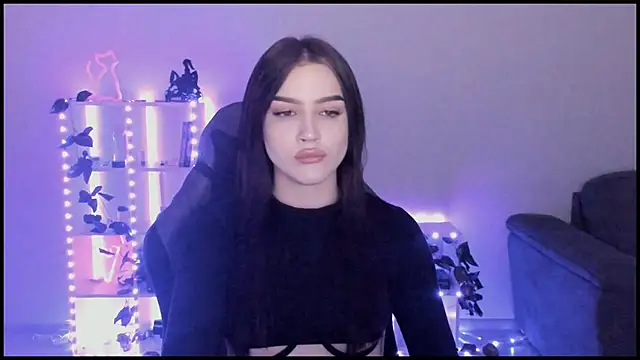 Melanie N online show from 12.11.24