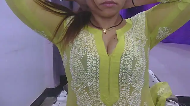 cutie-taara online show from 12.01.25