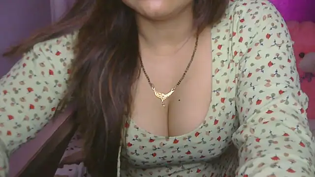 Snapshot of cutie-taara chatting on 05.23.26 cutie-taara online show from 05.23.26