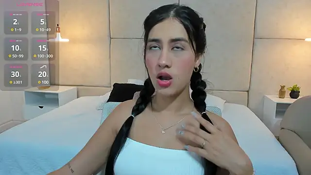 Amiirra  online show from 12.23.24