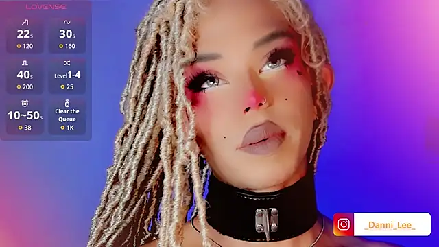 DanniLee  online show from 10.25.25