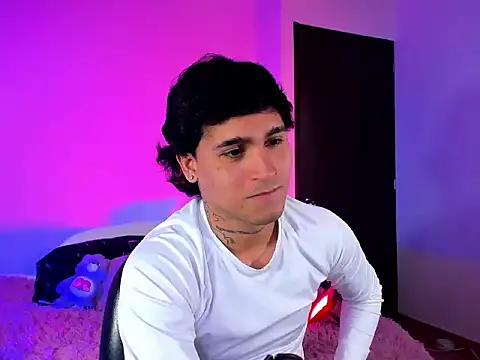 Snapshot of christianwang chatting on 11.10.25 christianwang online show from 11.10.25