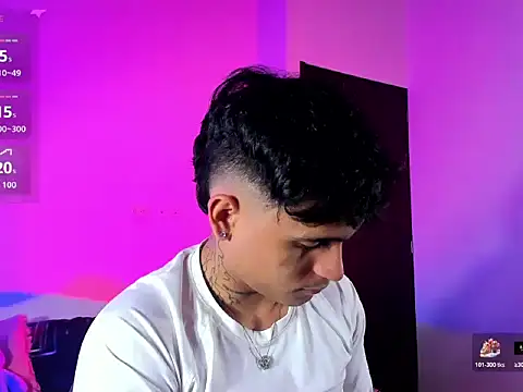 Snapshot of christianwang chatting on 11.14.25 christianwang online show from 11.14.25