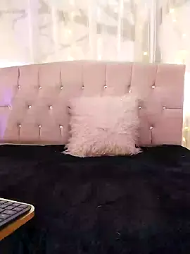 Snapshot of GoddessMeegan chatting on 01.20.25 GoddessMeegan online show from 01.20.25