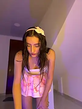 Snapshot of EmySofia chatting on 11.15.25 EmySofia online show from 11.15.25