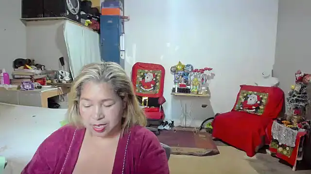 Snapshot of anubys_godes chatting on 01.18.26 anubys godes online show from 01.18.26