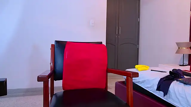 Snapshot of RebecaRelish chatting on 02.09.25 RebecaRelish online show from 02.09.25