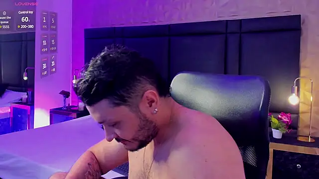 JossAckland online show from 02.08.25