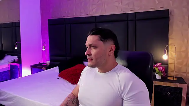 JossAckland online show from 02.11.25