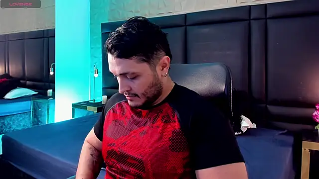 JossAckland online show from 02.26.25