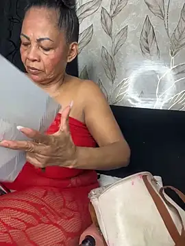 chiquimaturesexy online show from 04.22.26