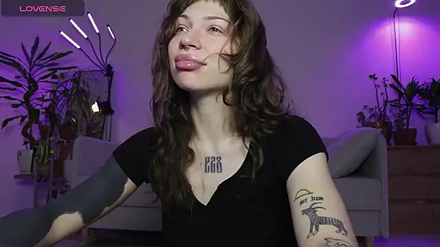 Snapshot of PaulaPratt chatting on 01.18.26 PaulaPratt online show from 01.18.26