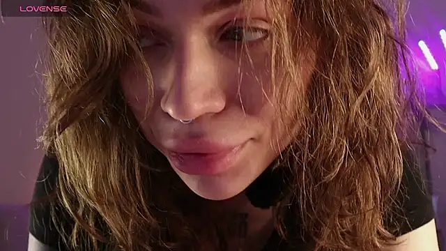 Snapshot of PaulaPratt chatting on 03.04.26 PaulaPratt online show from 03.04.26