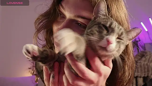 Snapshot of PaulaPratt chatting on 03.08.26 PaulaPratt online show from 03.08.26