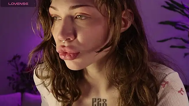 Snapshot of PaulaPratt chatting on 03.10.26 PaulaPratt online show from 03.10.26