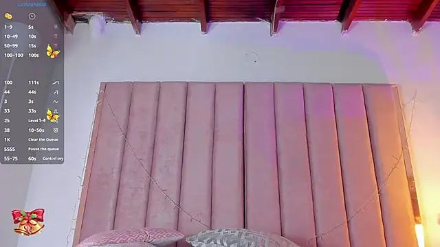 Snapshot of VICTORIA_RASH chatting on 12.31.24 VICTORIA RASH online show from 12.31.24