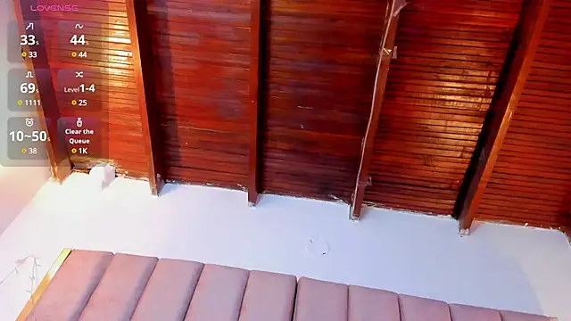 Snapshot of VICTORIA_RASH chatting on 02.06.25 VICTORIA RASH online show from 02.06.25