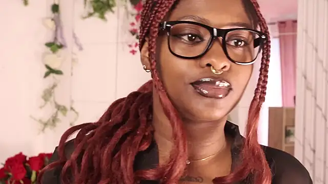 justnala  online show from 11.29.25