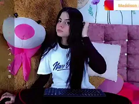 Snapshot of Madisson_Ivanova chatting on 12.02.24 Madisson Ivanova online show from 12.02.24