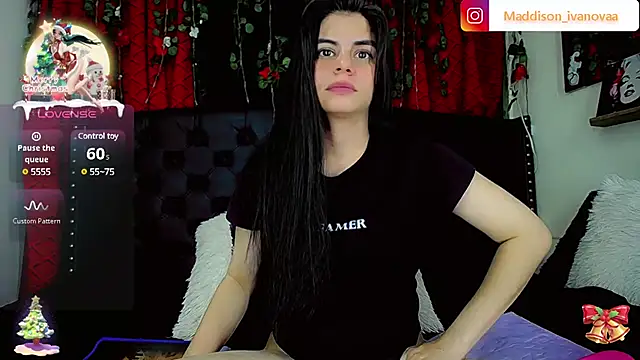 Snapshot of Madisson_Ivanova chatting on 12.31.24 Madisson Ivanova online show from 12.31.24