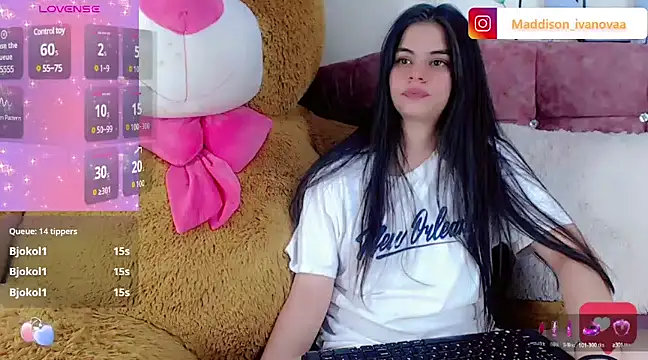 Snapshot of Madisson_Ivanova chatting on 01.15.25 Madisson Ivanova online show from 01.15.25