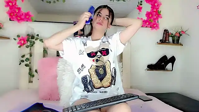 Snapshot of Madisson_Ivanova chatting on 01.16.25 Madisson Ivanova online show from 01.16.25