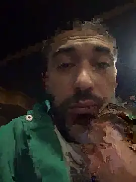 Snapshot of djtimka chatting on 10.02.25 djtimka online show from 10.02.25