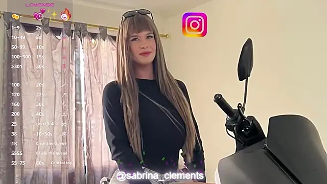 Snapshot of sabrina_clementss chatting on 02.19.25 sabrina clementss online show from 02.19.25