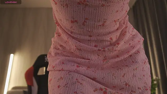 Emmi Flowers online show from 05.10.26