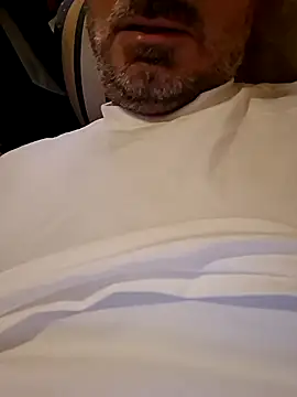 1talianBeutifulCock online show from 10.22.25