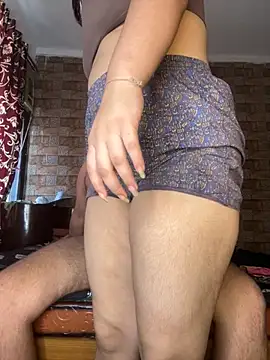 Snapshot of STEP_SISTER1 chatting on 10.31.25 STEP SISTER1 online show from 10.31.25