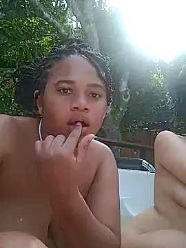 DANIELA MICHEL online show from 12.17.24