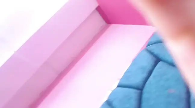 Snapshot of Paris_Squirt_ chatting on 02.17.25 Paris Squirt online show from 02.17.25