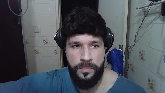 Snapshot of Cauan-t chatting on 01.15.25 Cauan-t online show from 01.15.25