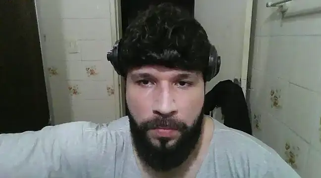 Snapshot of Cauan-t chatting on 03.01.25 Cauan-t online show from 03.01.25