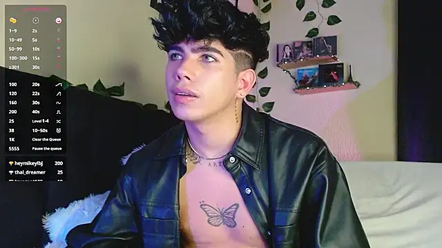 LyleBennett  online show from 03.22.25