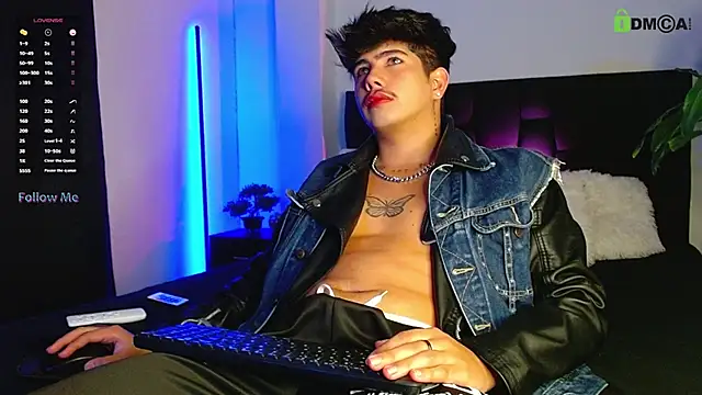 LyleBennett  online show from 09.21.25