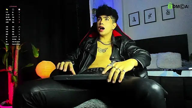 LyleBennett  online show from 06.14.26