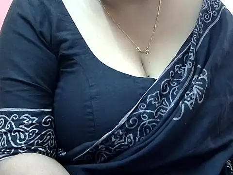 Snapshot of Riya_riyaa chatting on 12.19.24 Riya riyaa online show from 12.19.24