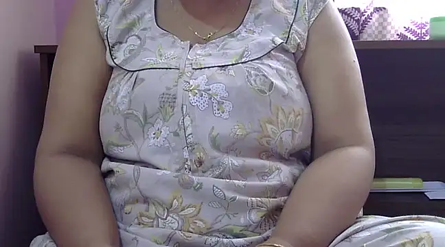 Snapshot of Riya_riyaa chatting on 01.03.25 Riya riyaa online show from 01.03.25